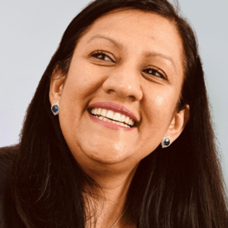 Dr-Meenakshi